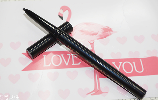 內(nèi)雙用眼線筆還是眼線液好？好用眼線筆推薦