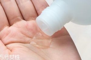 所有的爽膚水都能敷水膜嗎？這4種不適合