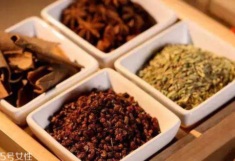 花椒是發(fā)物嗎 不宜多吃 花椒是發(fā)物嗎 不宜多吃