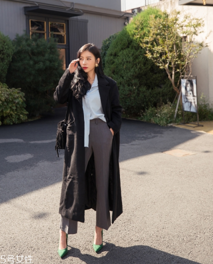 過膝大衣怎么搭配圖片 這樣穿瞬間提升氣場(chǎng) 過膝大衣怎么搭配圖片 這樣穿瞬間提升氣場(chǎng)
