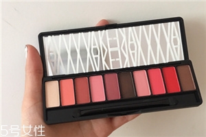 hold live眼影好用嗎？顯色度超贊