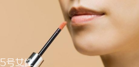 口紅掉色怎么辦？這5招可以救救唇色