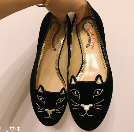charlotte olympia貓咪鞋多少錢？平底鞋中的萌貨代表