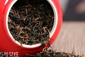 金駿眉黑芽好還是黃芽好 黃芽賣相更有優(yōu)勢 金駿眉黑芽好還是黃芽好 黃芽賣相更有優(yōu)勢