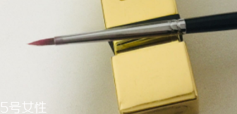 粉底露怎么上妝？底妝刷上妝攻略