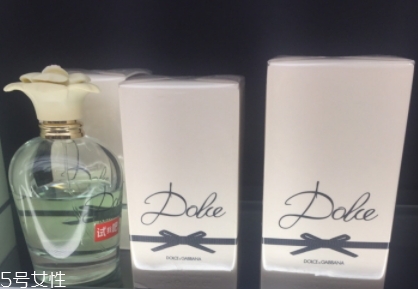 紀(jì)梵希和杜嘉班納哪個(gè)好？來對(duì)比一下檔次