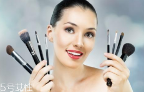 化妝小白需要哪些工具？這11種必須要有