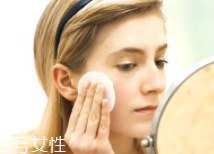 卸妝必備工具有哪些？這3種缺一不可