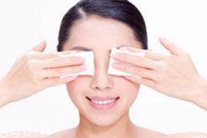 卸妝油是全能的嗎？卸妝3種質(zhì)地這么選