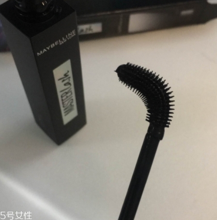 美寶蓮彎彎睫毛膏多少錢？美寶蓮重新定義睫毛膏