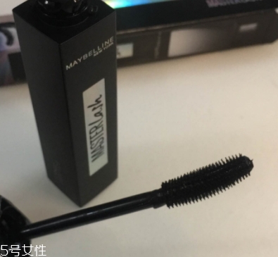 美寶蓮彎彎睫毛膏多少錢？美寶蓮重新定義睫毛膏