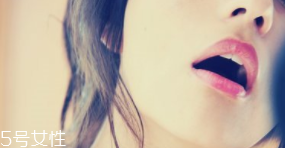 口紅病有哪些癥狀？使用不當(dāng)引發(fā)癌癥