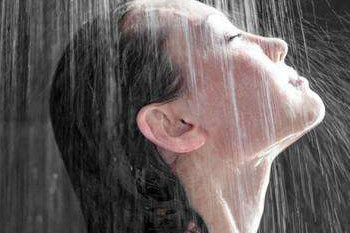 冬天多久洗一次澡最科學(xué)？頻繁洗澡危害大