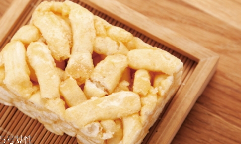 沙琪瑪寶寶可以吃嗎？要注意分量