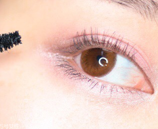 桃花眼妝容好看嗎？桃花眼妝容教程