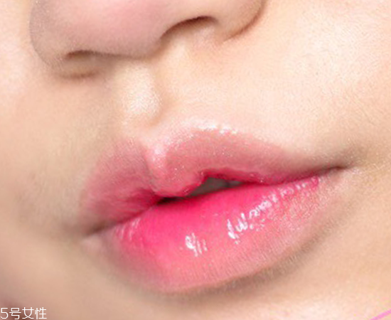 桃花眼妝容好看嗎？桃花眼妝容教程