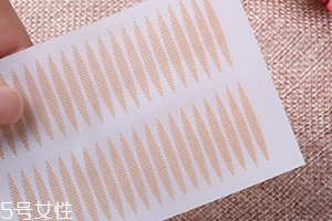 雙眼皮貼可以過夜嗎？不建議晚上貼