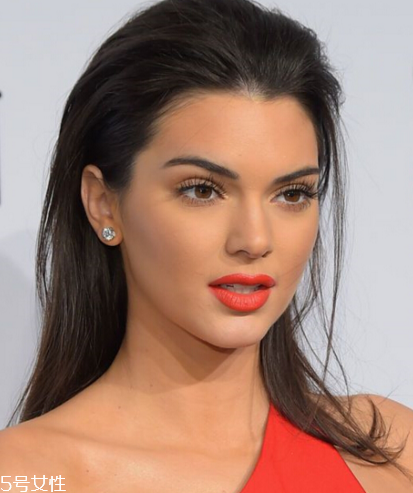 南瓜色眼影怎么畫？南瓜色眼妝畫法教程