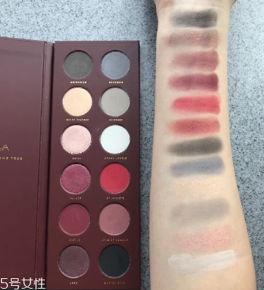 zoeva眼影多少錢？zoeva queens guard眼影盤試色