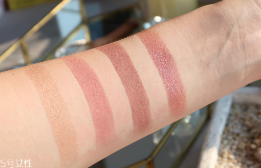 珠光眼影和啞光眼影哪個(gè)好？judydoll橘朵四色眼影超好看