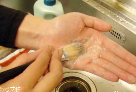 小馬毛化妝刷好不好？化妝刷收納