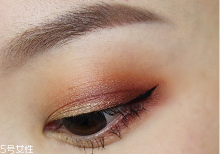 冬天眼影適合什么顏色？黃皮選擇南瓜色的理由
