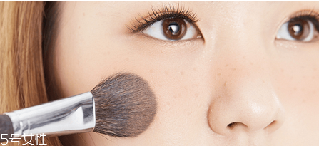 化妝刷有哪些分類和用法？化妝刷的詳細(xì)用法
