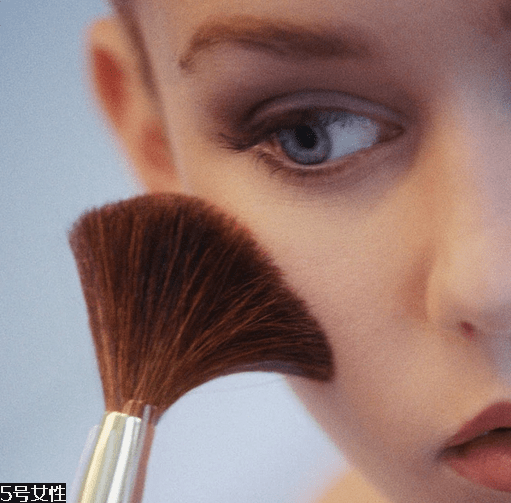 化妝刷有哪些分類和用法？化妝刷的詳細(xì)用法