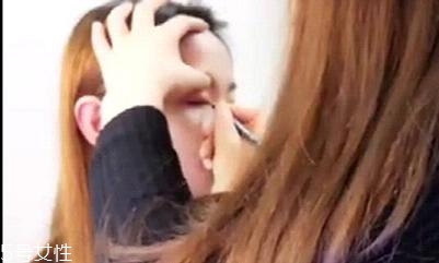 內(nèi)雙怎么畫眼線？內(nèi)雙眼皮畫眼妝技巧