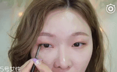 內(nèi)雙怎么畫眼線？內(nèi)雙眼皮畫眼妝技巧