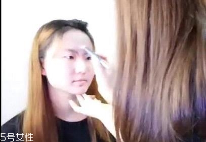 內(nèi)雙怎么畫眼線？內(nèi)雙眼皮畫眼妝技巧