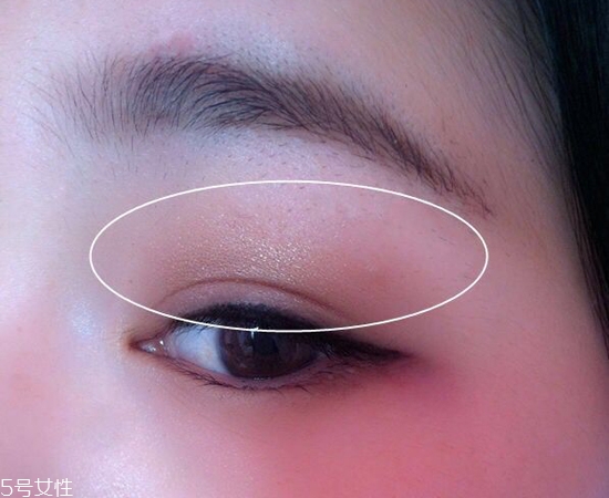 內(nèi)雙怎么畫眼線？內(nèi)雙眼皮畫眼妝技巧