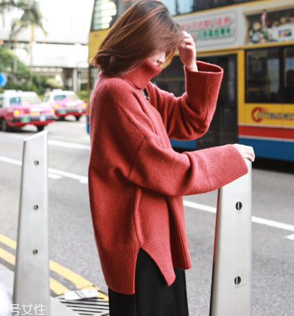 紅色毛衣配什么外套？冬季搭配風(fēng)度與溫度共存