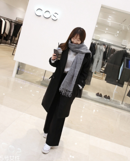 格子圍巾怎么搭配？瞬間打破冬日沉悶感