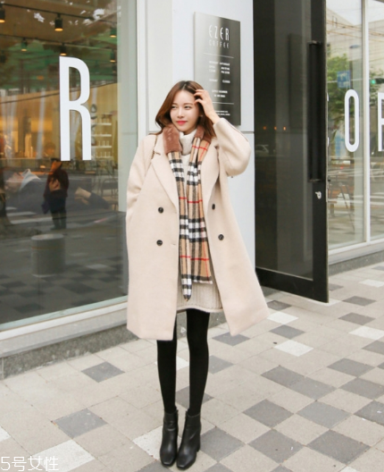 格子圍巾怎么搭配？瞬間打破冬日沉悶感