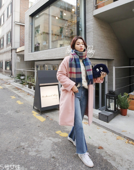 格子圍巾怎么搭配？瞬間打破冬日沉悶感