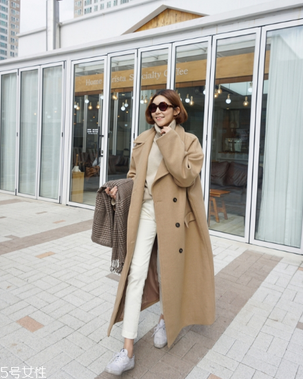 過(guò)膝大衣適合什么身材？這樣穿絕對(duì)美上天