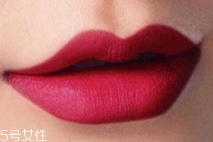 啞光唇色不適合哪類人？唇薄避免使用啞光色