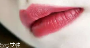 啞光唇色不適合哪類人？唇薄避免使用啞光色