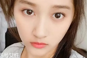 薄唇怎么畫唇妝？利用技巧打造完美唇色