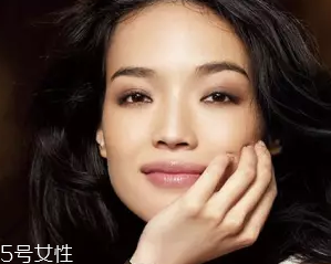 薄唇怎么畫唇妝？利用技巧打造完美唇色