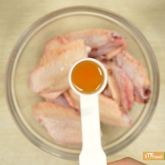 雞翅的做法大全家常 3款簡(jiǎn)易雞翼食譜 雞翅的做法大全家常 3款簡(jiǎn)易雞翼食譜