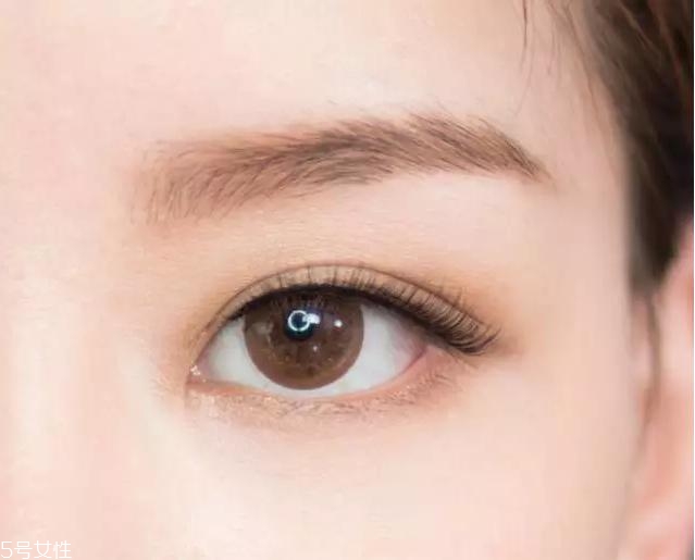 網(wǎng)紅的妝都是怎么化的？論女生眼妝的重要性