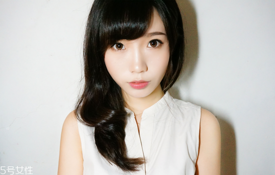 2018秋冬酒紅色眼妝怎么畫？神秘又有女人味的妝容