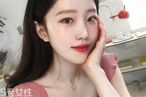 眼影需要卸妝嗎？閃亮海灘眼妝教程