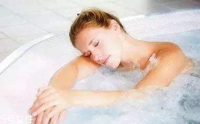 運(yùn)動(dòng)后什么時(shí)候可以洗澡？半小時(shí)后為宜