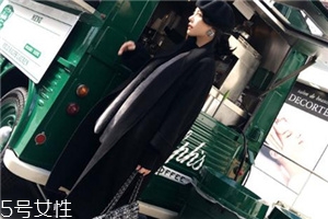 大衣為什么不能水洗？看完你就知道了