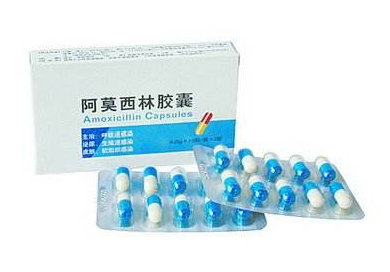 阿莫西林會導(dǎo)致胎兒畸形嗎？孕期禁服阿莫西林