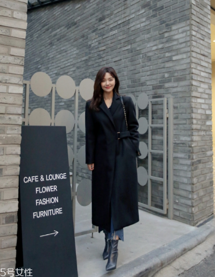 過膝大衣配什么鞋子？瞬間提升自我氣場(chǎng)