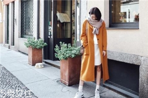 過膝大衣配什么鞋子？瞬間提升自我氣場(chǎng)